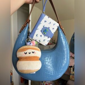 Smoko Fluffy Berry Pancake Keychain